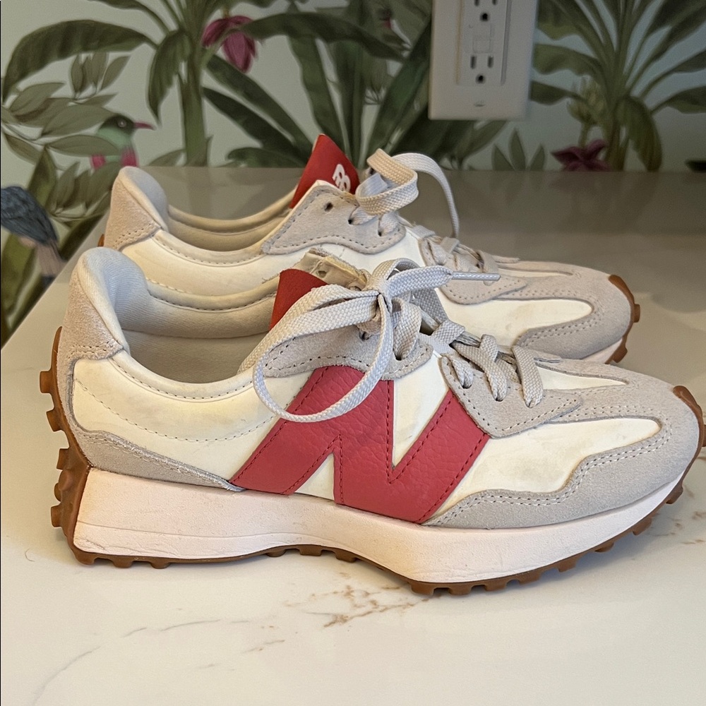 New balance women size 6 sneakers